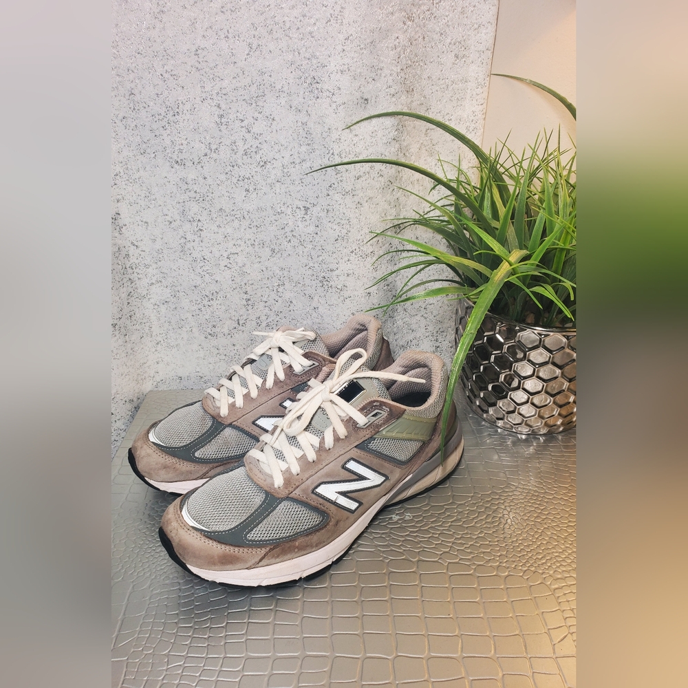 New Balance 990v5 Running Shoes Suede Gray USA Sneakers Size M 9.5-10 W 11 - Picture 12 of 12